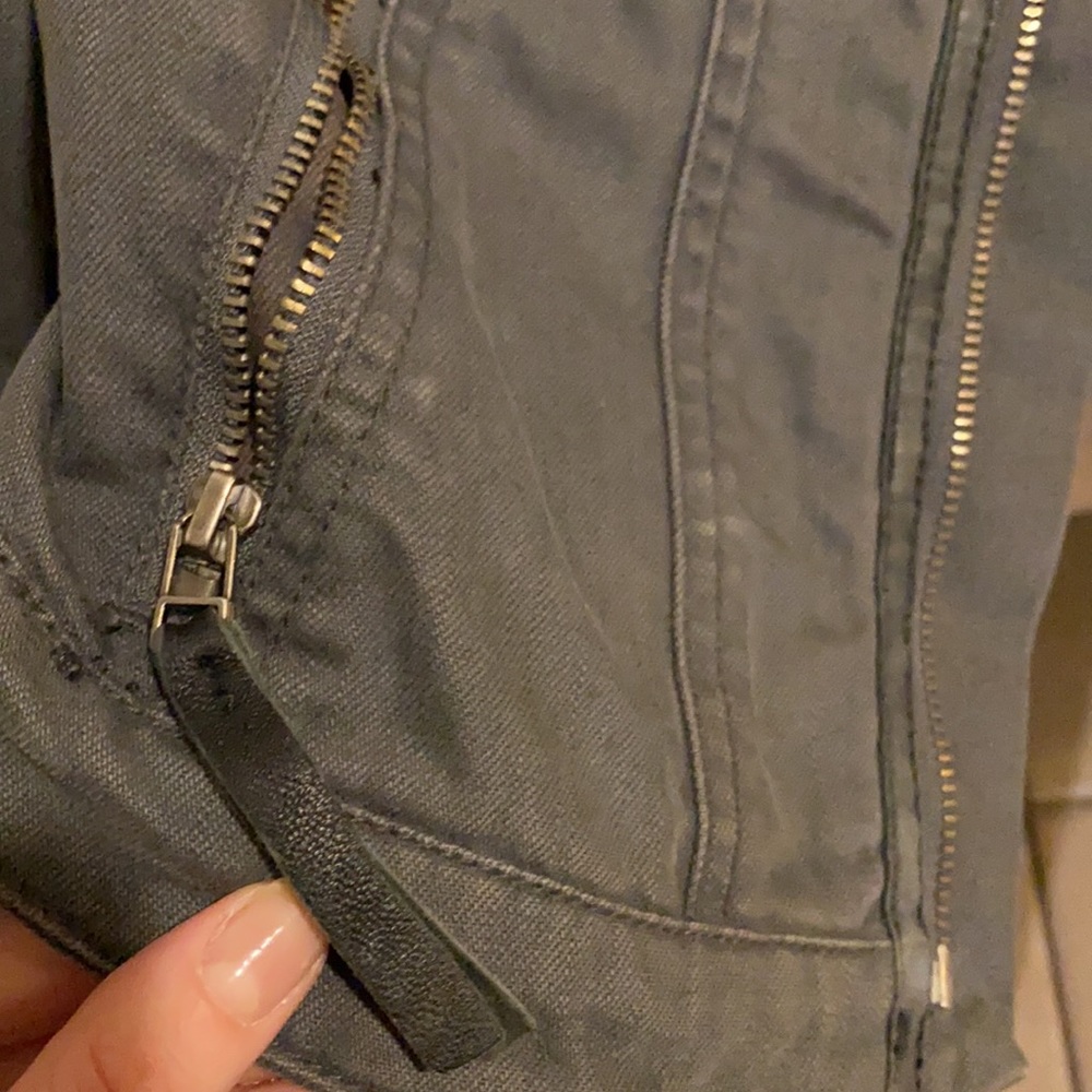 Urban Outfitters denim jacket - Picture 5 of 8
